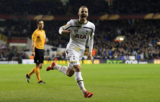 于根伟：对阵中超前五中的四支球队抢到12分，我觉得比较满意