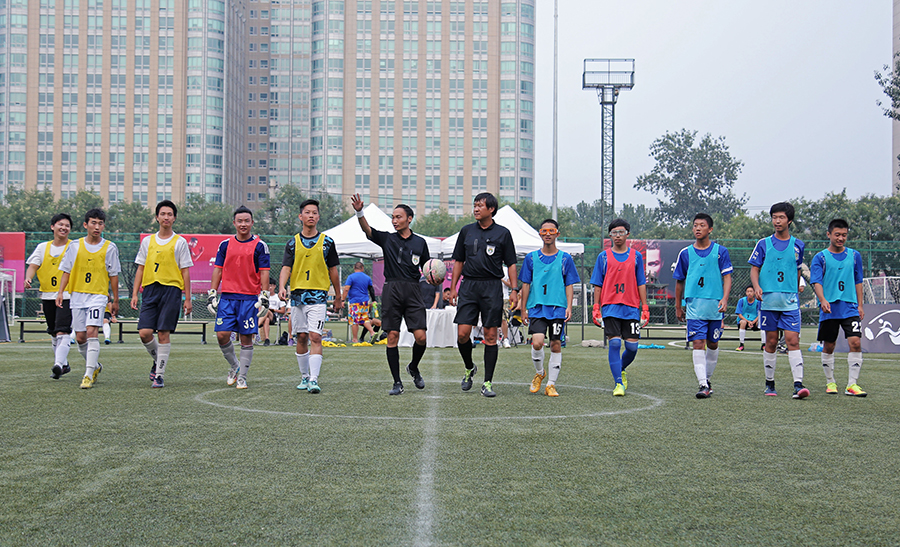 丹麦队防守稳固