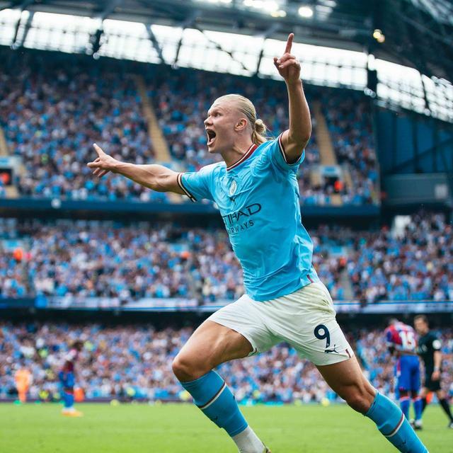 欧文突破防守造成杀伤，制造罚球