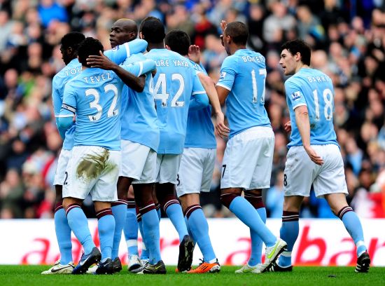 重创！皇马右后卫阿诺德大腿受伤 将缺阵两月之久