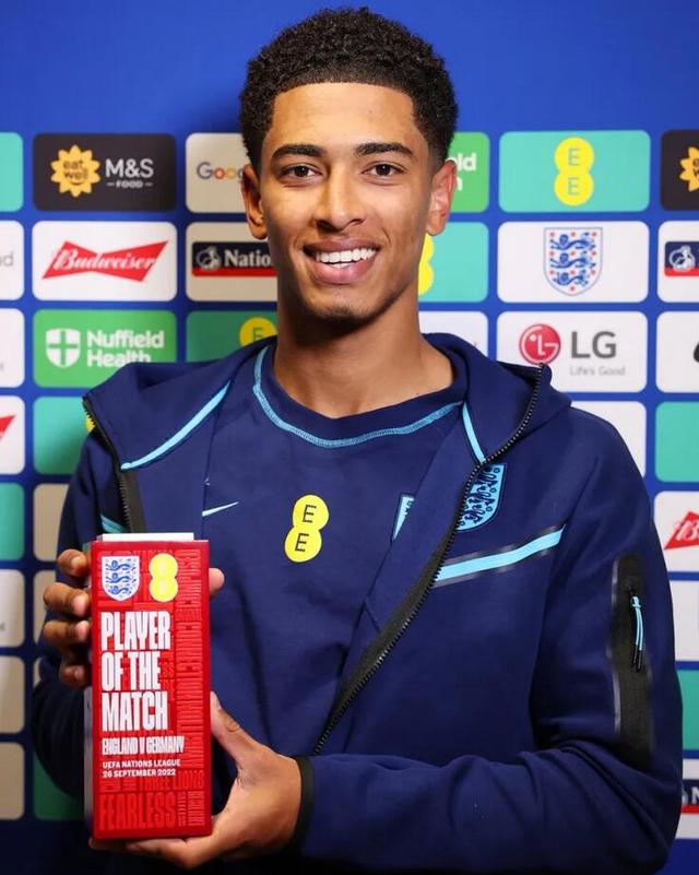 北京时间12月12日凌晨04：00，欧协联联赛阶段将上演一场典型的强弱对话。