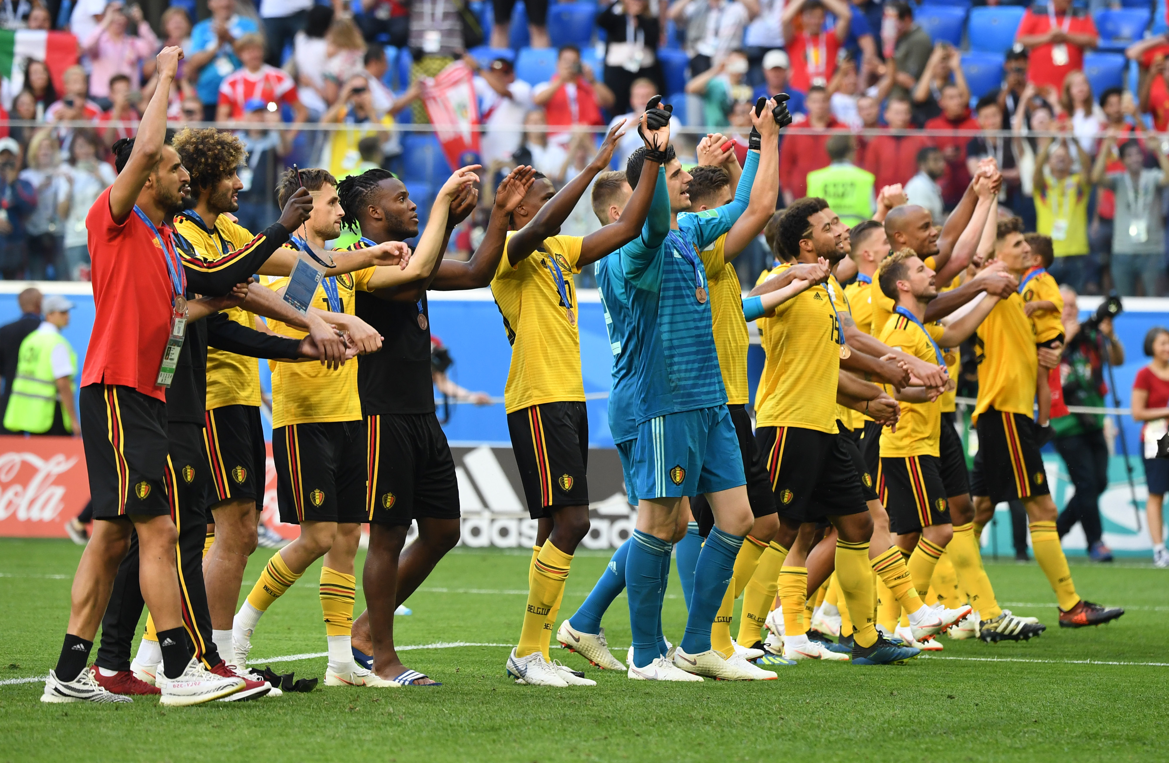 李新翔：我的第一次中超冠军；海港是冠军，连冠无人能撼动