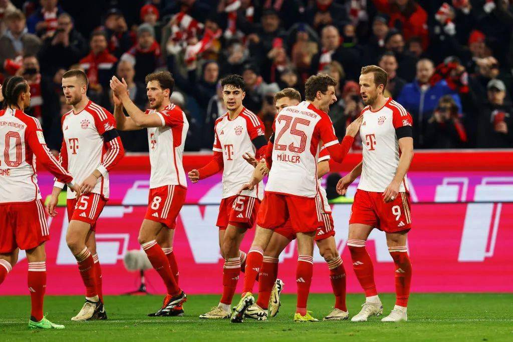 巴西女排3-2战胜日本女排，夺得世女排联赛半决赛冠军。