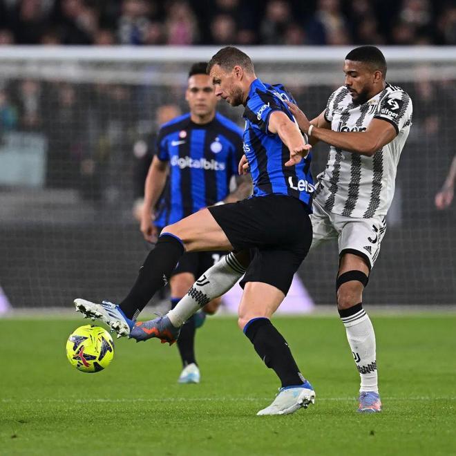 伊陶玛对决奥科利！WBC正式批准：胜者将被指定为乌西克的强制挑战者